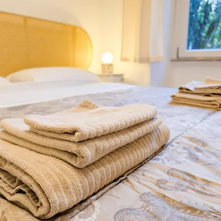Tevere Apartment *